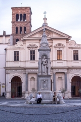 Piazza San Bartolomeo all'isola Tiberina